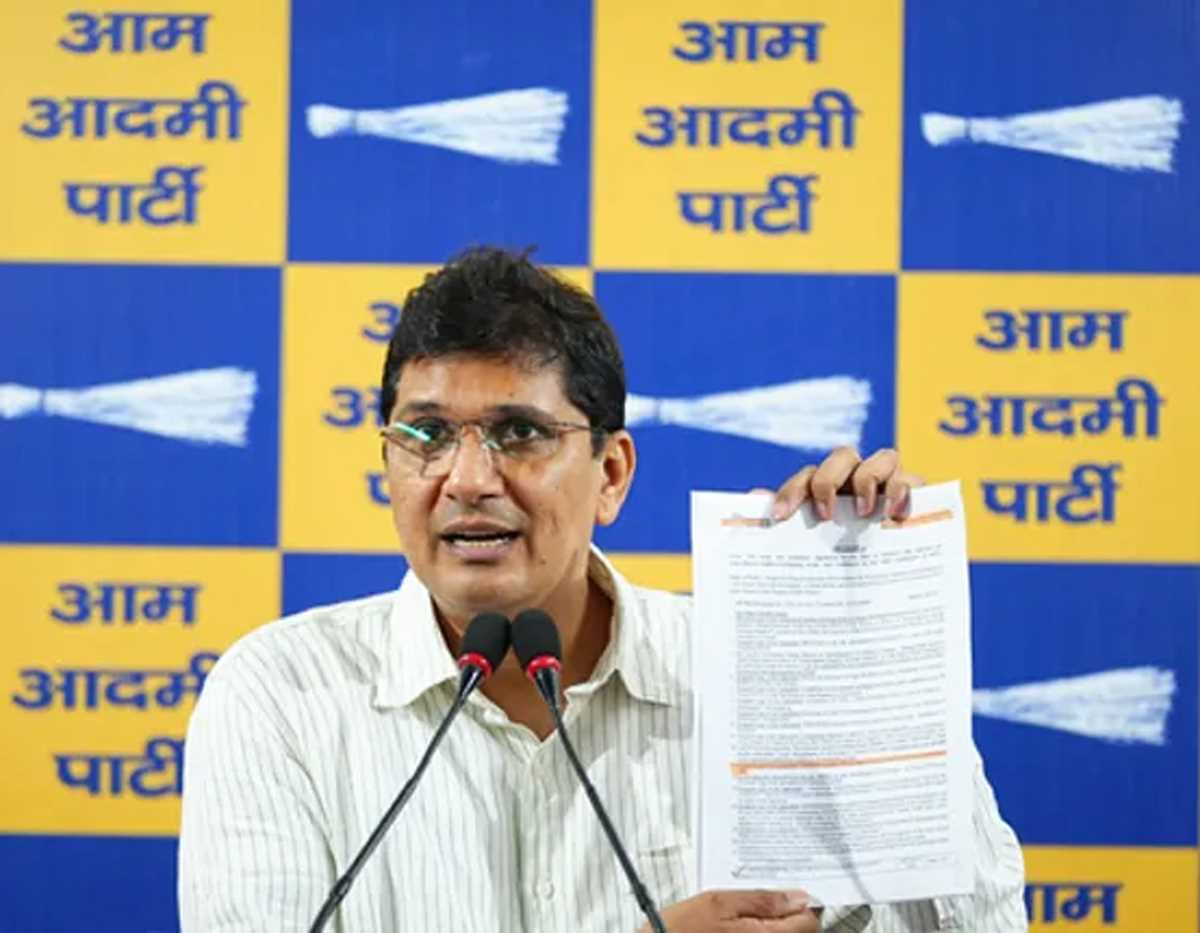 देवी बसों में करोड़ों का घोटाला, आप नेता का दिल्ली सरकार पर ‘मेक इन इंडिया’ शर्तों के उल्लंघन का आरोप